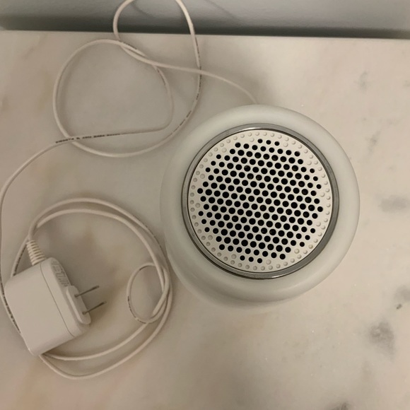 Hatch White Sound Machine & Lights - Picture 3 of 3